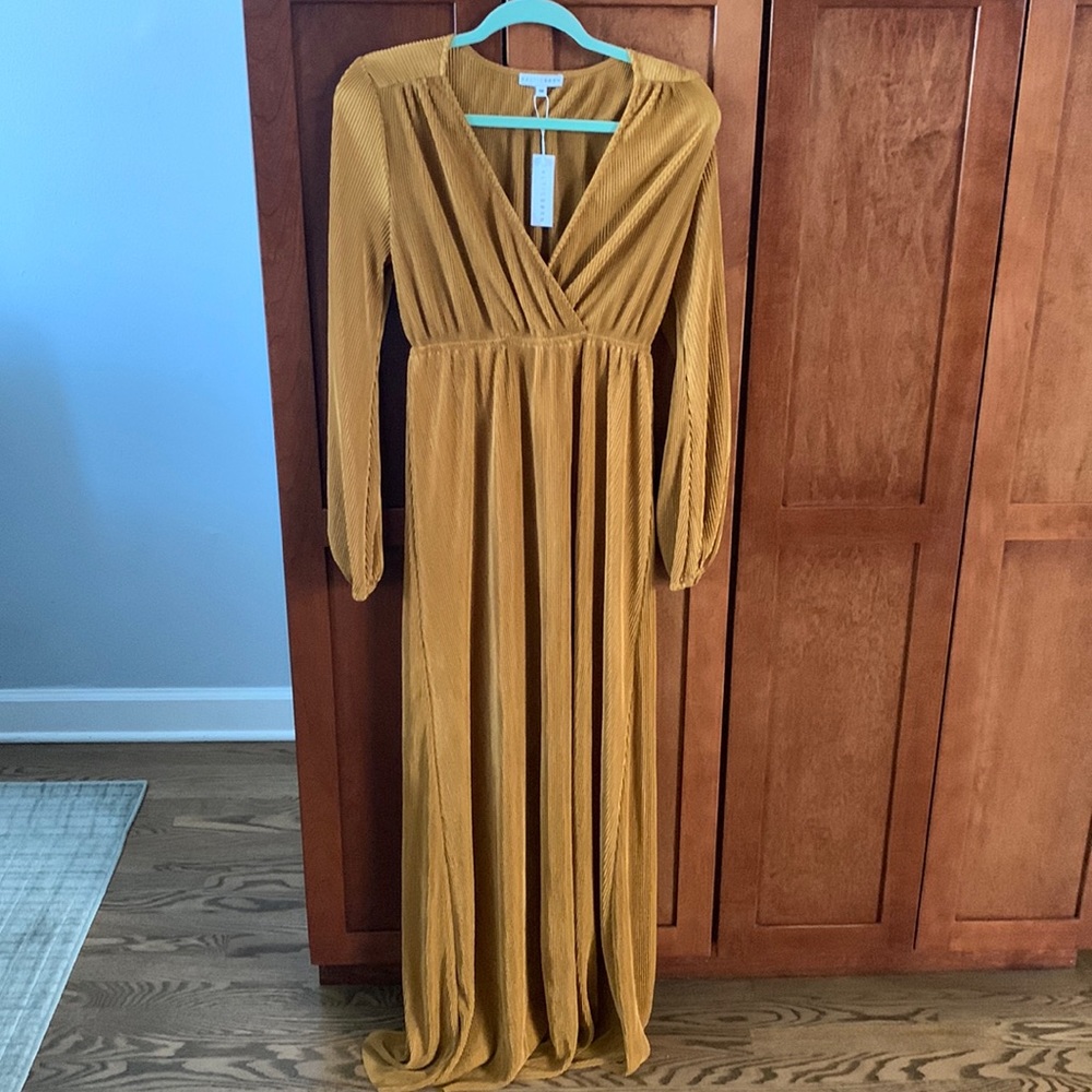 Baltic Born Mustard Yellow Long Sleeve Maxi Dress.  Size M